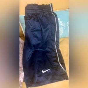 Nike athletic shorts men medium black